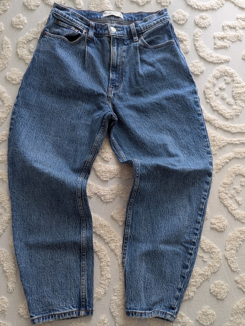 Abercrombie & fitch the 80s mom high rise Ankle jeans With Pleats Size 28 / 6 S - Picture 2 of 8